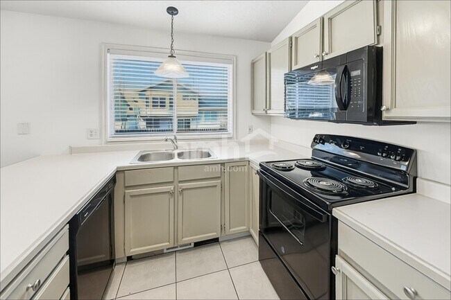 Foto del edificio - 5544 Lopalena Cir