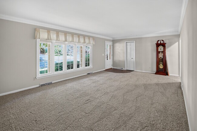 Foto del edificio - 579 East View Rd