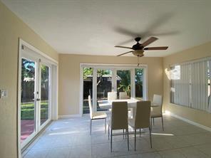 Foto del edificio - 2634 NE 20th St