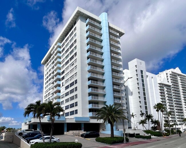 Building Photo - 5838 Collins Ave