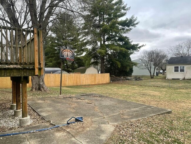 Foto del edificio - 6630 Cordova Dr