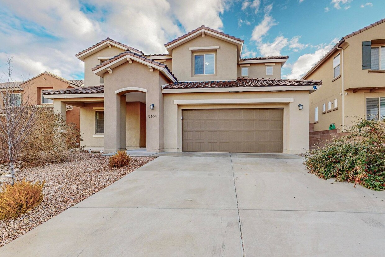 Executive Rental 4 bedroom 3 bath with 2... - Executive Rental 4 bedroom  3 bath  with 2...
