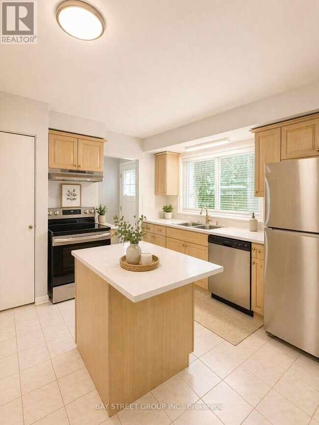 Photo du bâtiment - 526 Chamberlain Rd