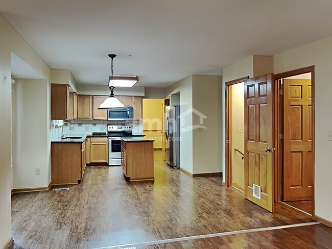 Building Photo - 1810 Penwood Pl