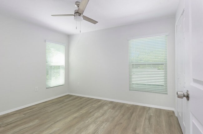 Building Photo - Brand-New 2/1 Upper-Level ADU in Central St. Pete