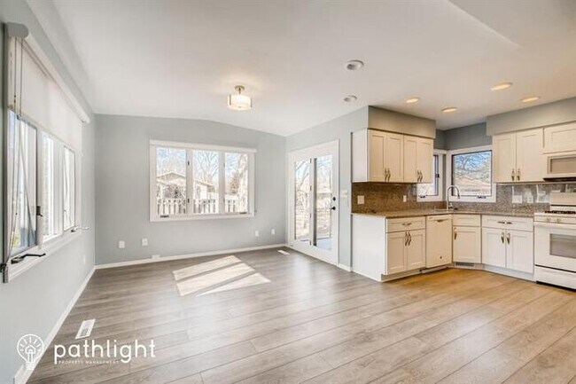 Foto del edificio - 2505 Kennelly Court, Burnsville, MN, 55337