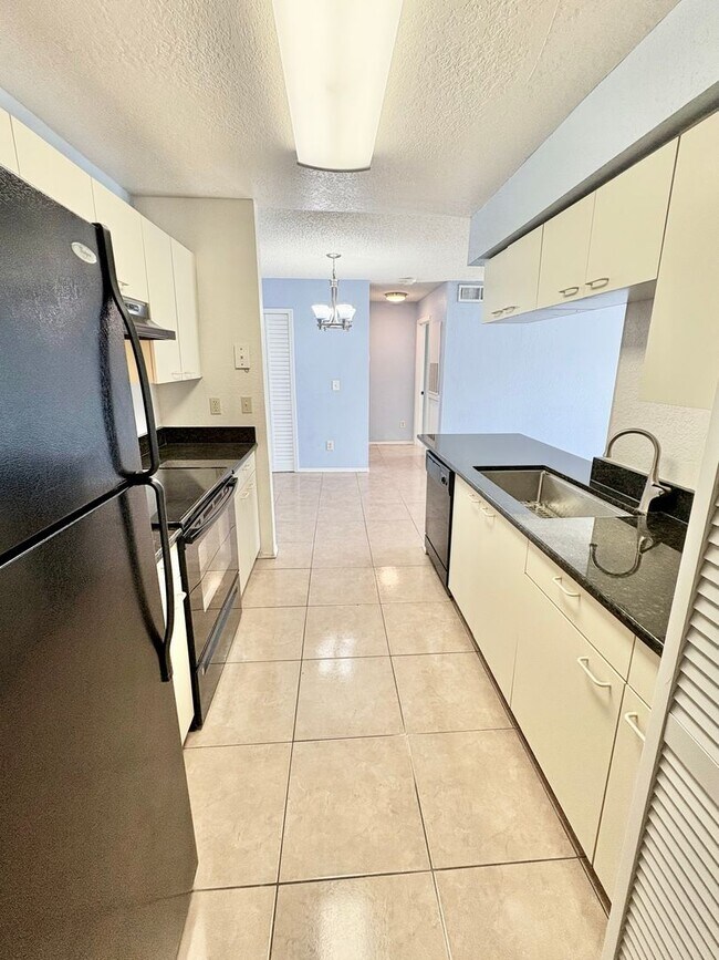 Foto del edificio - 2550 N Alafaya Trail