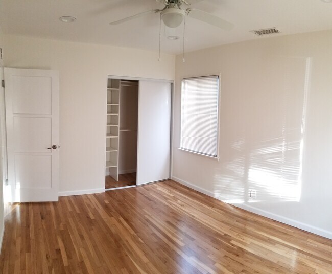 Foto del edificio - 16433 Wilkie Ave