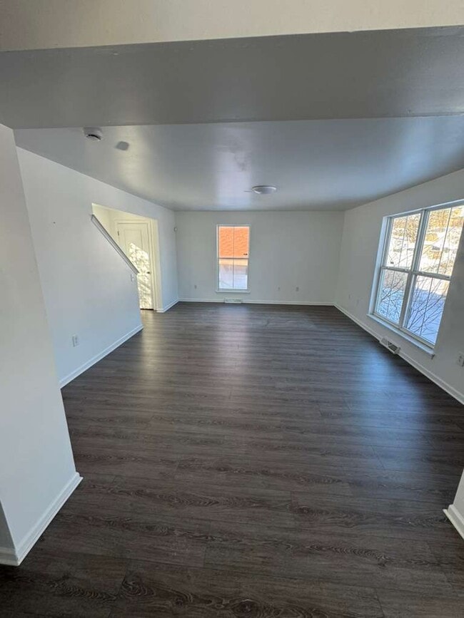 Building Photo - 333 Wylie Ave