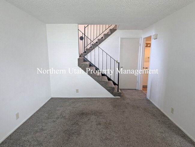 Building Photo - 3204 S 1855 W