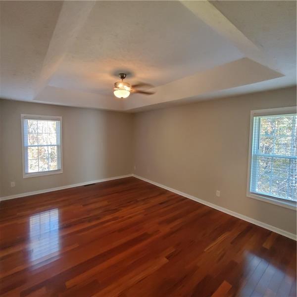 Building Photo - 6101 Longwood Chase