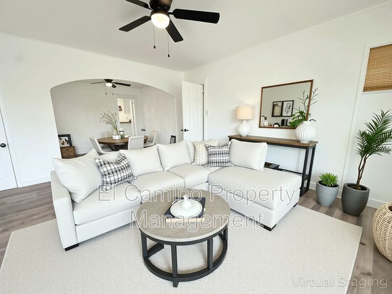 Foto principal - 2217 10th Ave