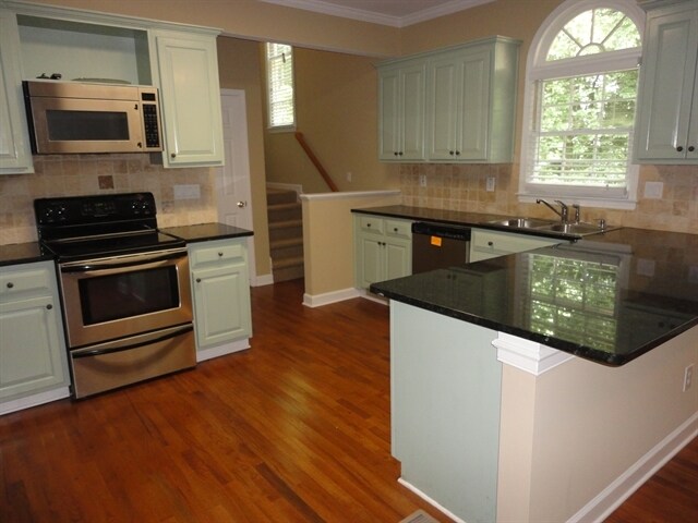 Foto del edificio - 3407 Fairway Ct