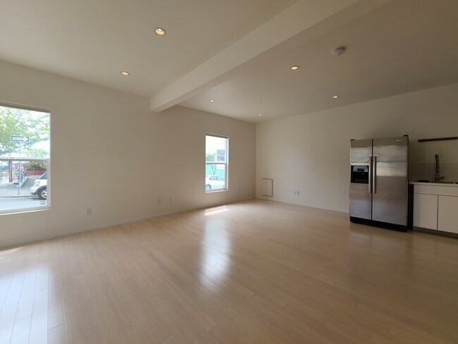 Plano de planta abierto - 530 Tompkins Ave
