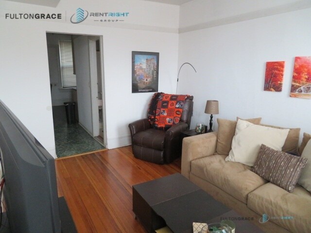 Foto del edificio - 1311 N Bosworth Ave