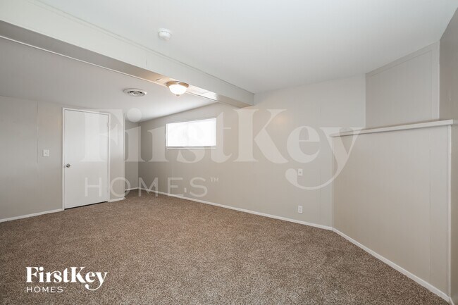 Foto del edificio - 4747 Everman Dr