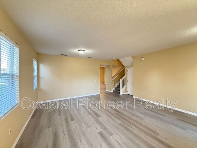 Building Photo - 10337 Stratford Pointe Ave