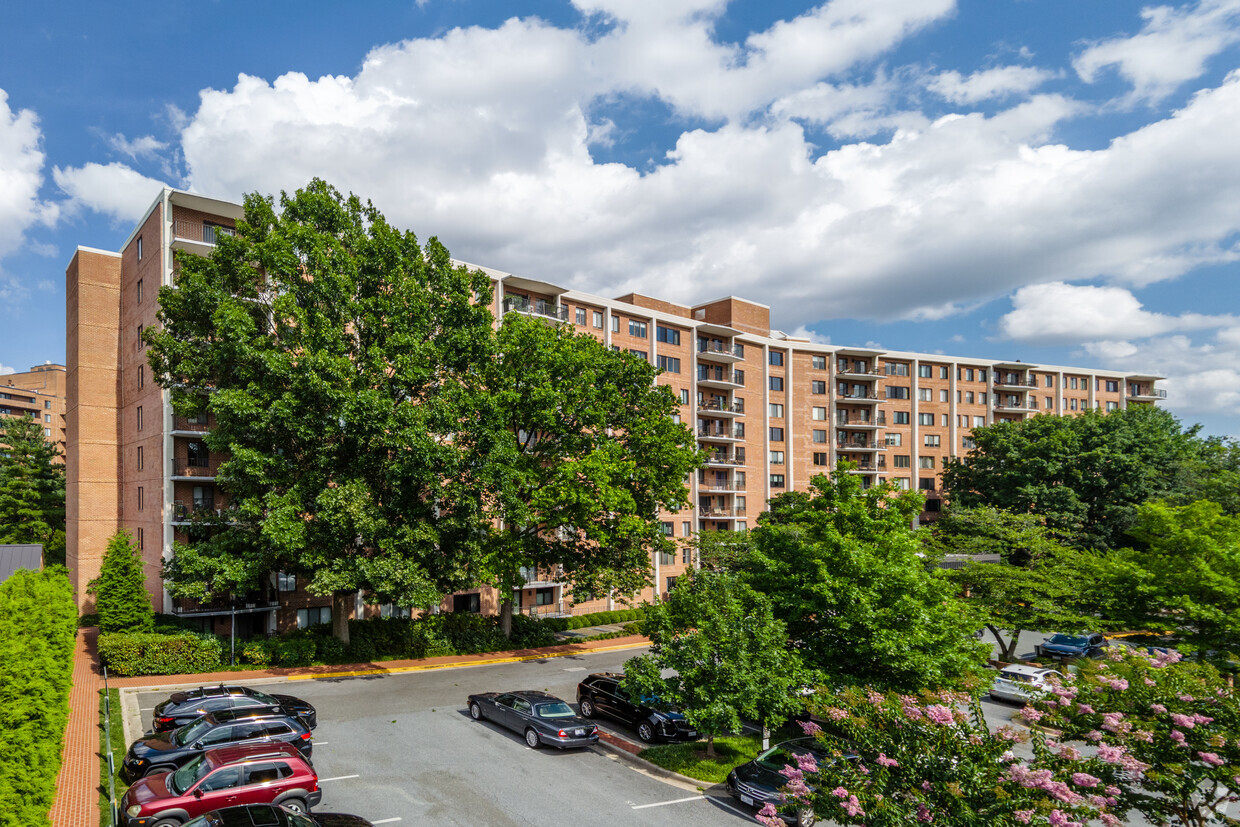 Primary Photo - Sutton Towers Condominiums