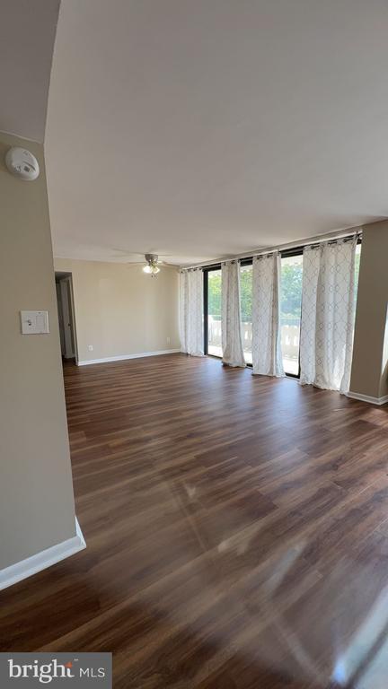 Foto del edificio - 6301 Stevenson Ave