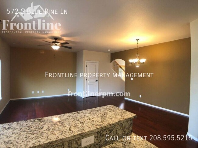 Building Photo - 572 S Blue Pine Ln