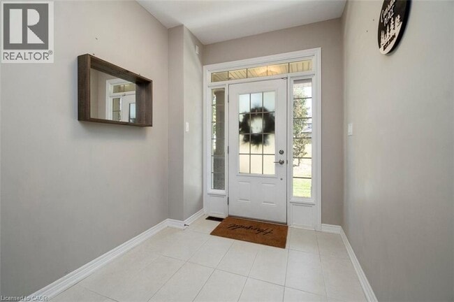 Photo du bâtiment - 215 Dundas St E