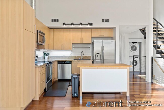 Foto del edificio - 88 Bush St