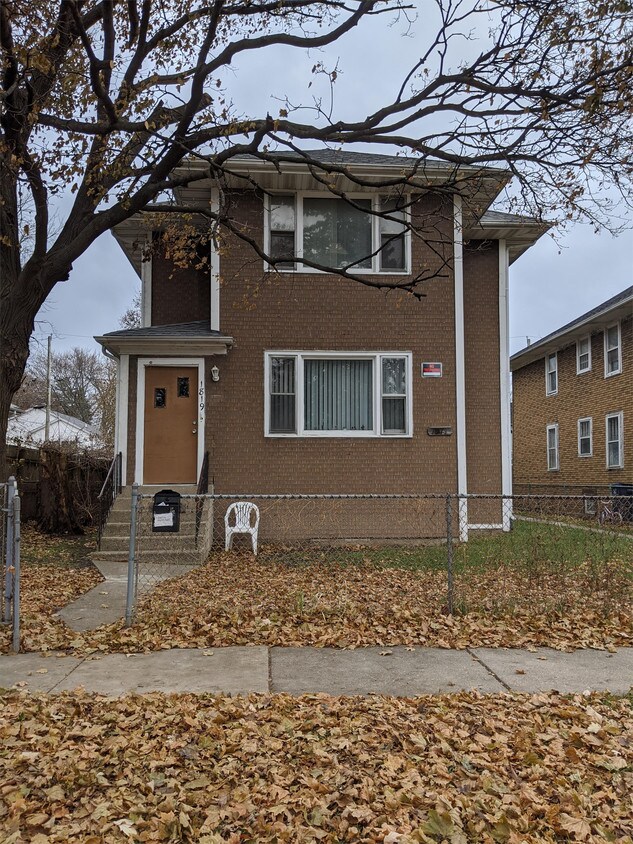 1819 Lincoln St Unit 1E, North Chicago, IL 60064 Apartment for Rent