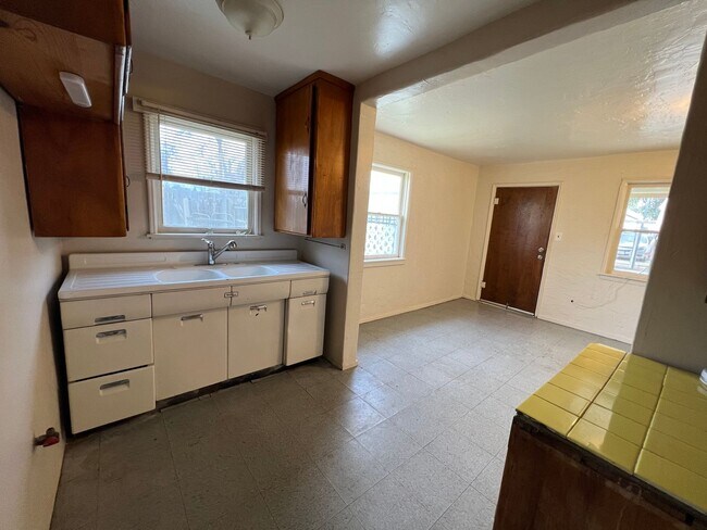 Foto del edificio - 411 Ray St