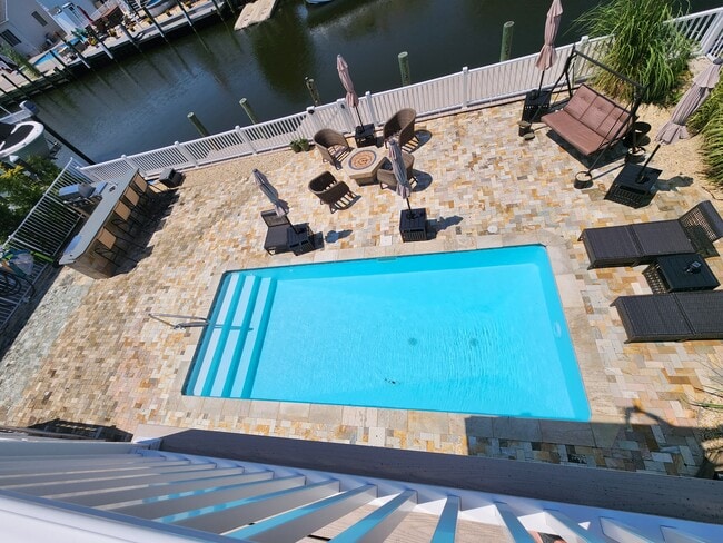 Piscina y fogata - 18 Halsey Dr