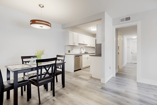 Foto del edificio - Spring Lake Cove Apartments