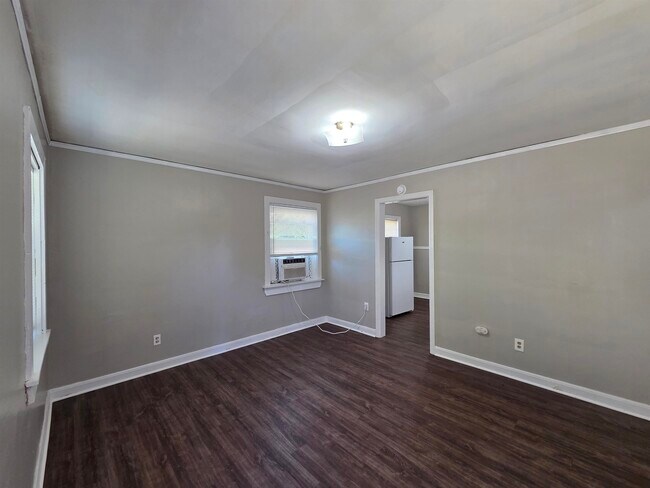 Foto del edificio - 802 N Dunlap St