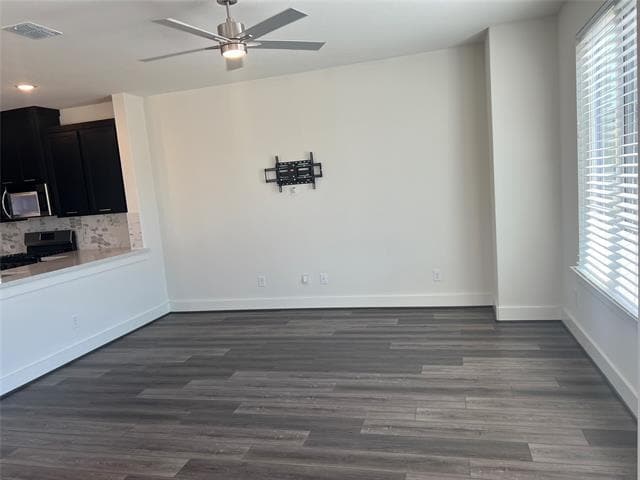 Building Photo - 7701 Reis Ln