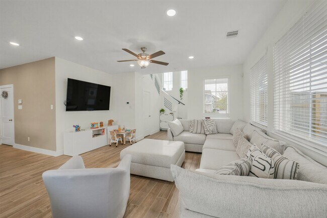 Foto del edificio - 7834 Swooping Swallow Ln