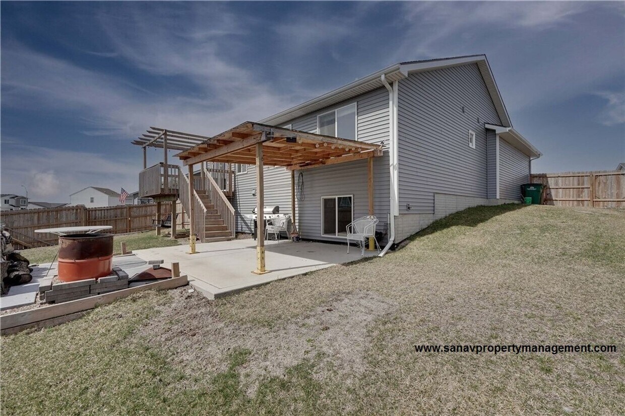 Foto del edificio - Single Family Home in PRIME Bondurant Loca...