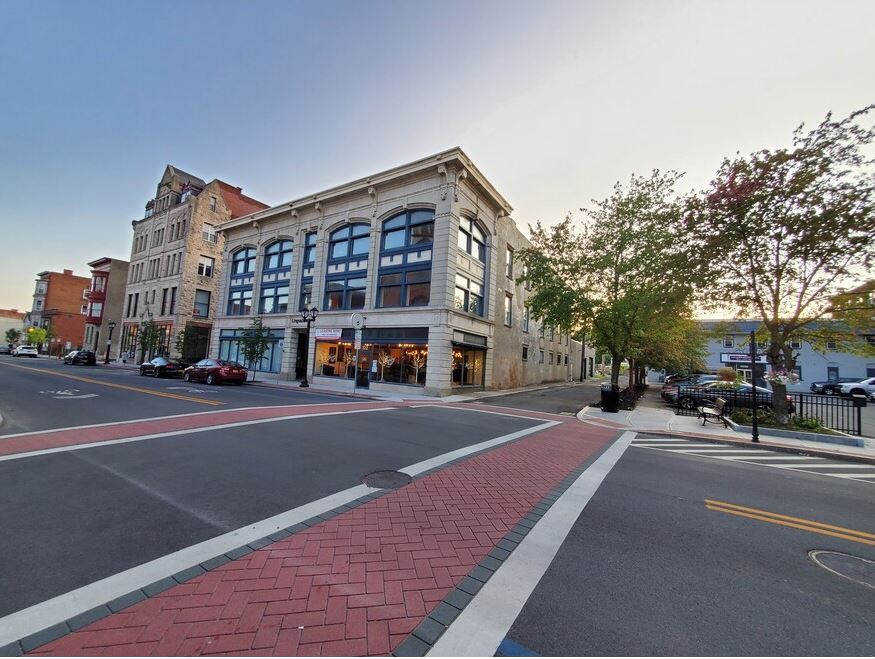 Primary Photo - Remsen Lofts