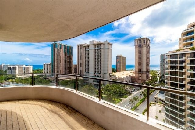 Foto del edificio - 1910 Ala Moana Blvd