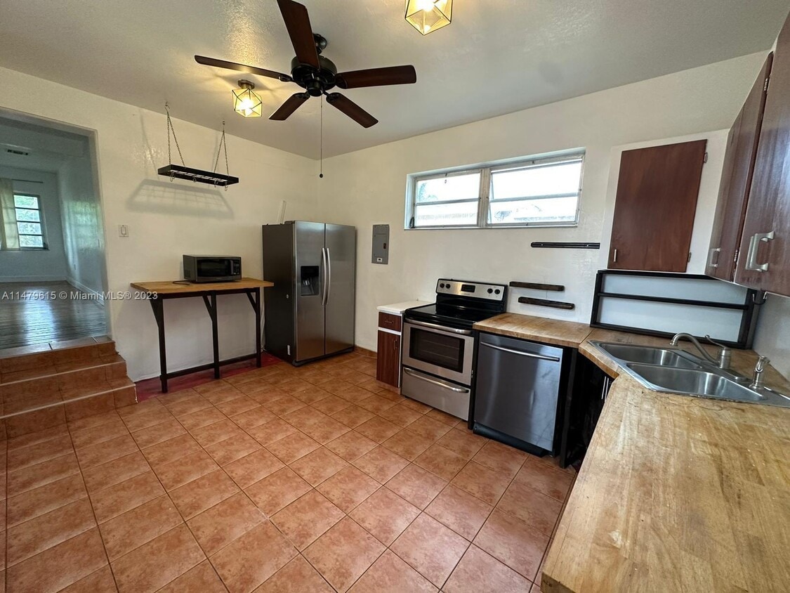 1235 NW 128th St, North Miami, FL 33167 House Rental in North Miami