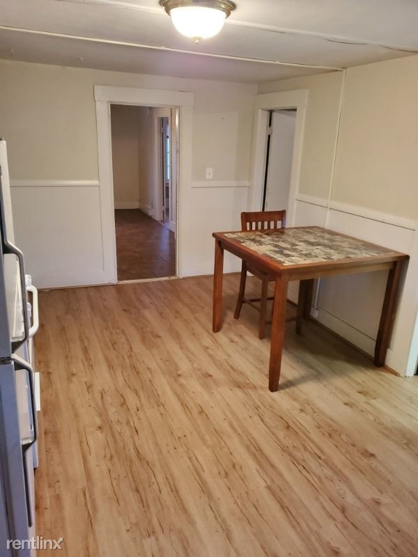 Building Photo - 2 br, 1 bath Apartment - 96 Mechanic St