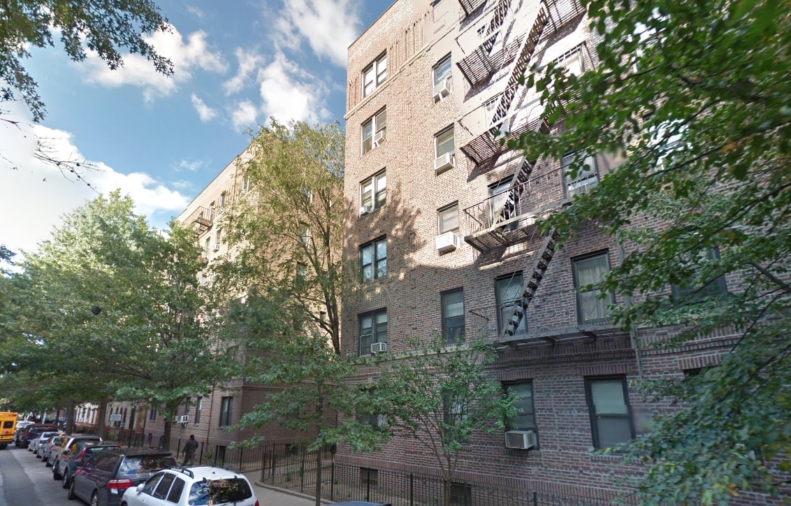 Primary Photo - 3741 81st St