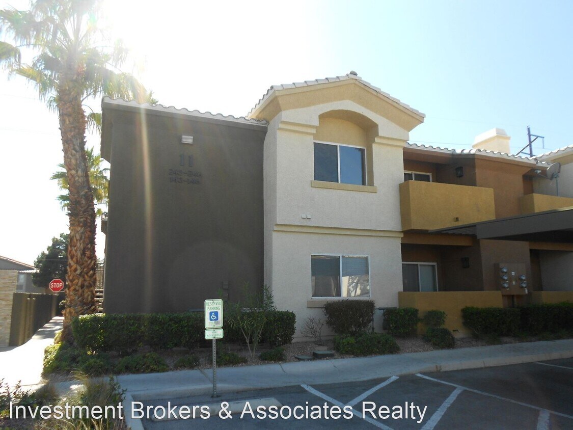 Primary Photo - 2 br, 2 bath House - 8400 W. Charleston Bl...