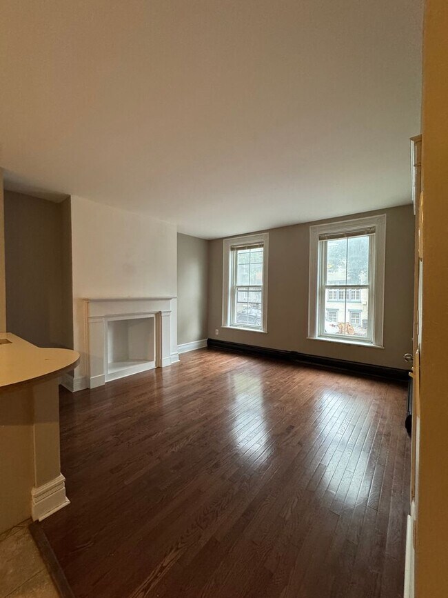 Foto del edificio - 308 Hudson Ave