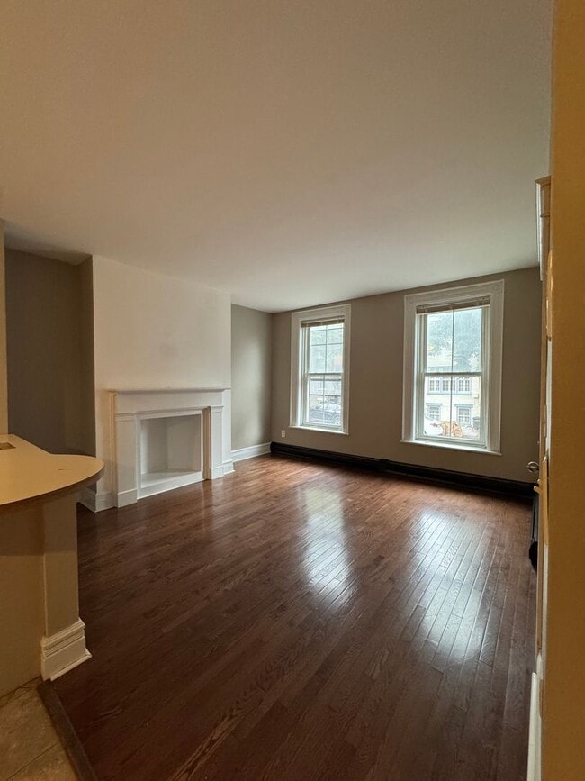 Building Photo - 308 Hudson Ave