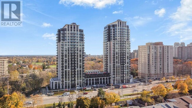 Building Photo - 202-18202 Burnhamthorpe Rd E