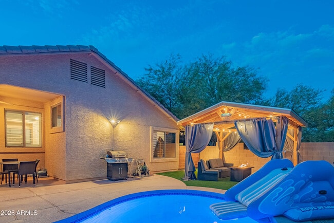 Foto del edificio - 4927 W Shumway Farm Rd
