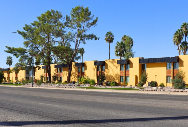 Building Photo - Villas Las Cerezas