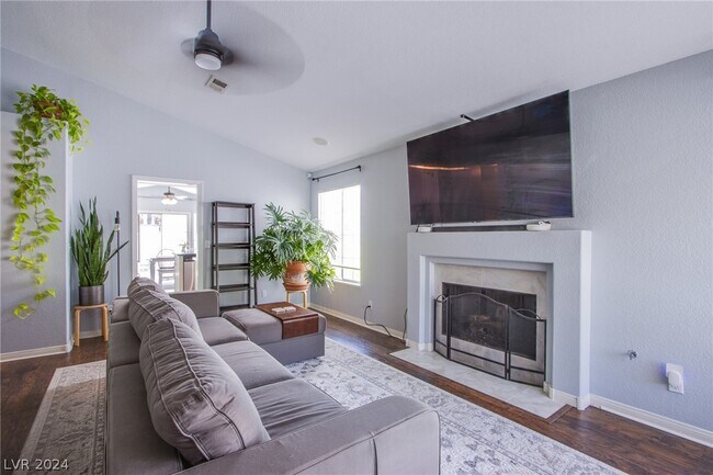 Building Photo - 1525 Imperial Cup Dr