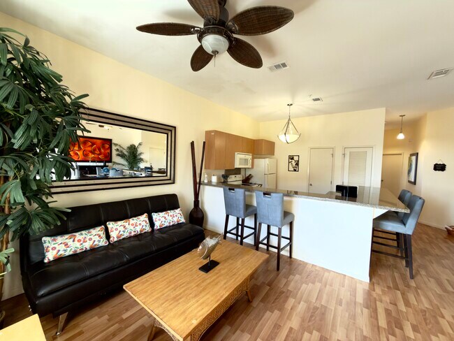 Foto del edificio - 6410 Padre Blvd