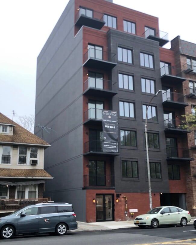 Building Photo - 1901 Ocean Ave