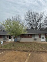 Building Photo - 5851 Stieren Dr