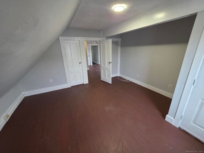 Foto del edificio - 186 Farren Ave